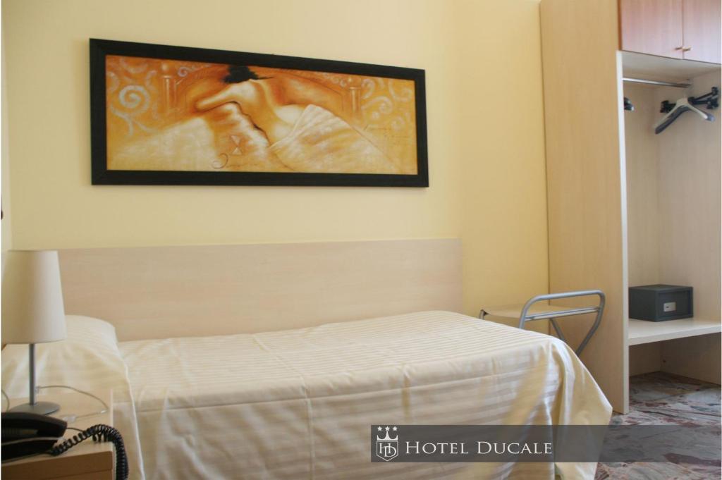 Hotel Ducale Vigevano Room photo